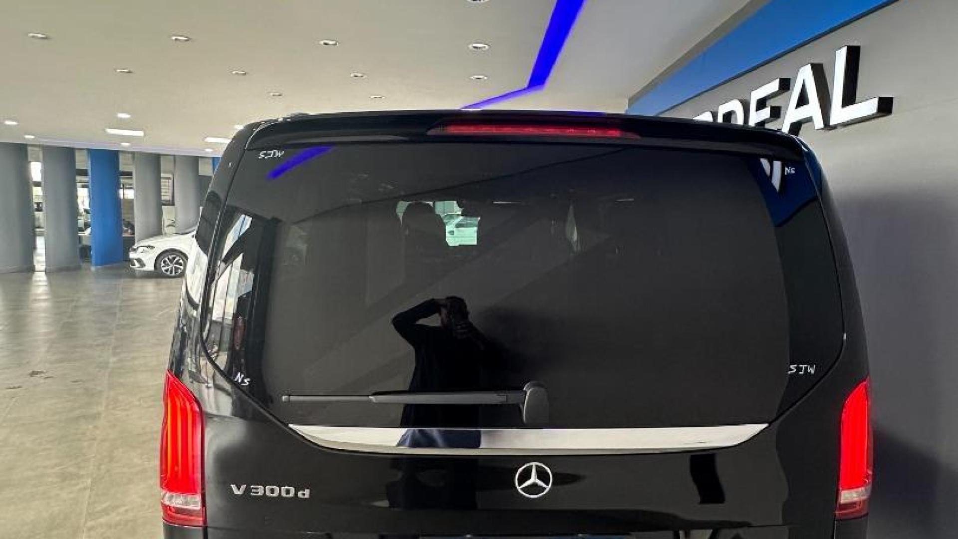 2020 MERCEDES-BENZ V-CLASS V300d avantgarde amg line